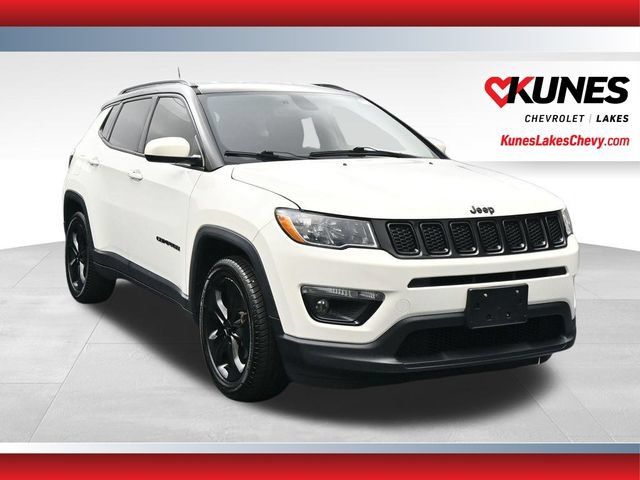 Used 2018 Jeep Compass Latitude FWD image 1