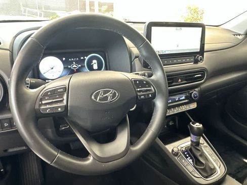 Used 2022 Hyundai Kona Limited FWD image 13