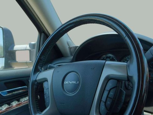 Used 2014 GMC Sierra 2500 Denali image 12