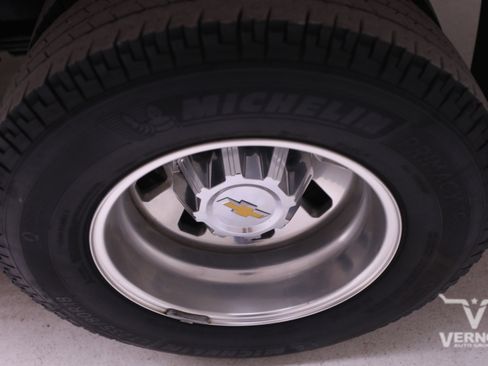 Used 2024 Chevrolet Silverado 3500 LTZ w/ LTZ Convenience Package image 34