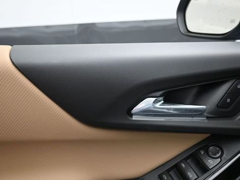 New 2026 Chevrolet Equinox ACTIV AWD/4WD image 24