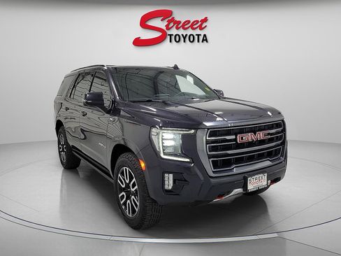 Used 2023 GMC Yukon AT4 w/ Technology Package image 5