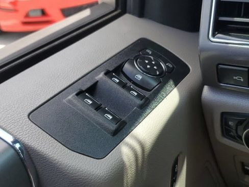 Used 2019 Ford F150 XLT w/ Equipment Group 302A Luxury AWD/4WD image 23