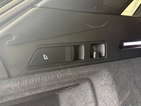 Used 2019 Audi e-tron Prestige AWD/4WD image 6