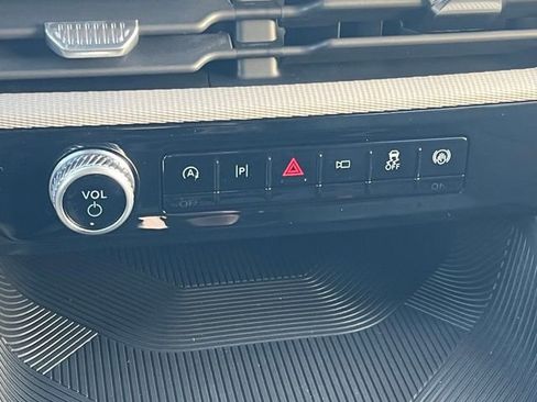 New 2026 Ford Explorer Active w/ Active Comfort Package image 22