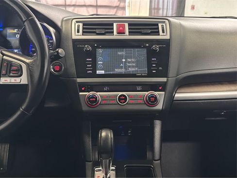Used 2016 Subaru Outback 2.5i Limited AWD/4WD image 29
