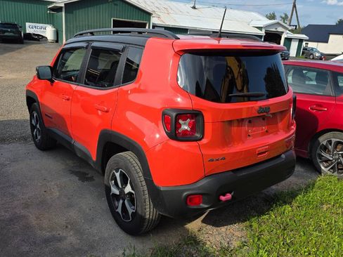 Used 2020 Jeep Renegade Trailhawk w/ Cold Weather Group AWD/4WD image 2