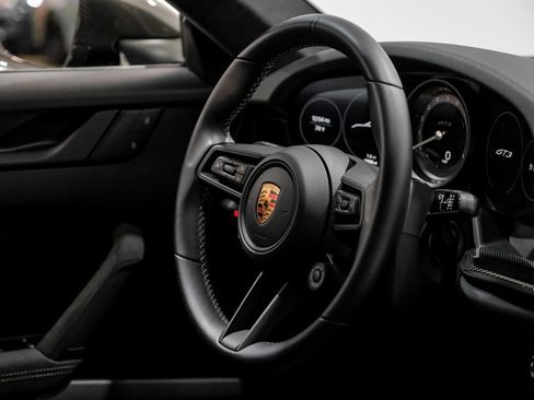 Used 2022 Porsche 911 GT3 image 12