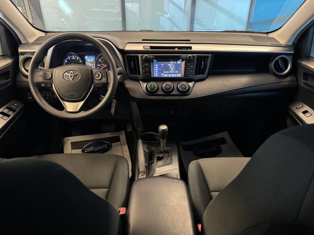 Used 2018 Toyota RAV4 LE w/ Carpet Mat Package FWD image 9
