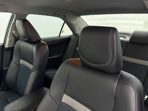 Used 2014 Toyota Camry SE FWD image 24