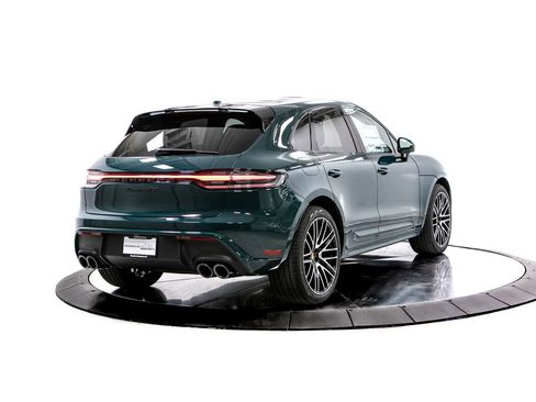 New 2026 Porsche Macan GTS AWD/4WD image 7