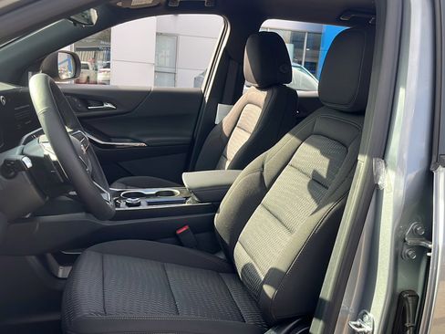 New 2026 Chevrolet Equinox LT w/ Safety and Technology Package FWD image 12