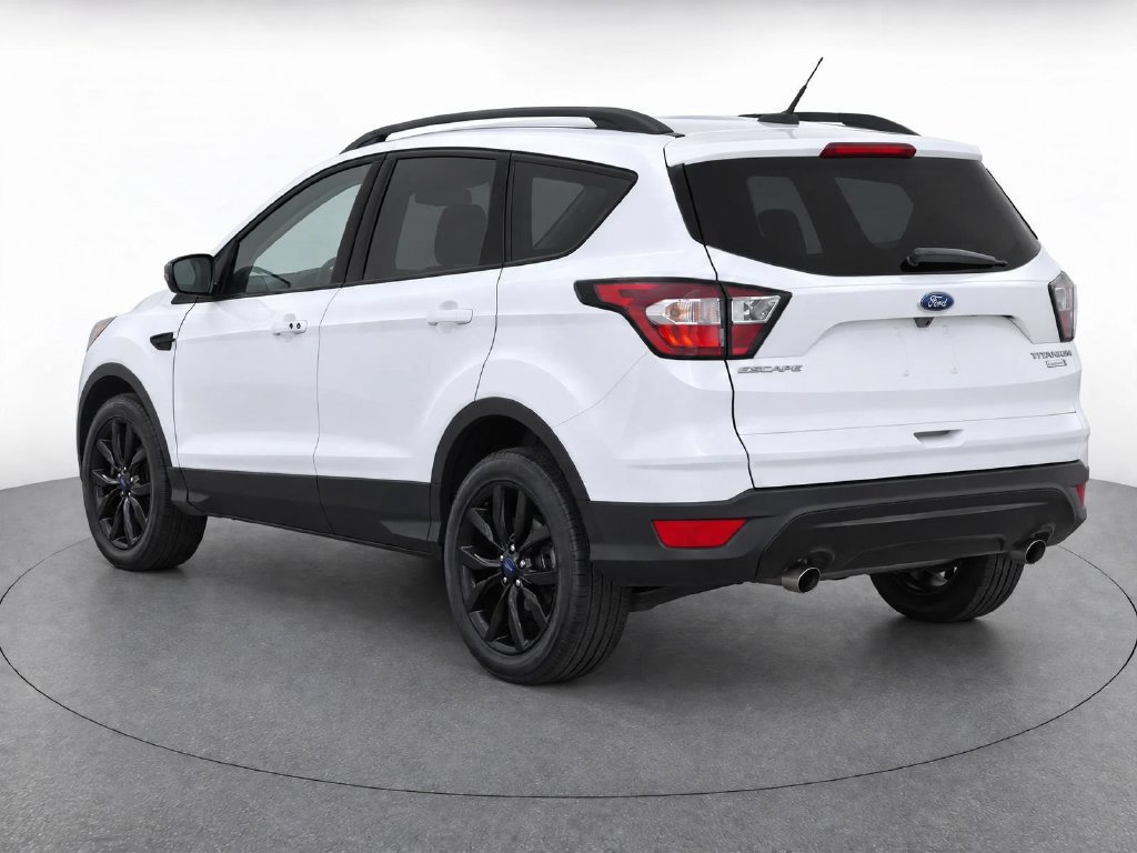 Used 2017 Ford Escape Titanium FWD image 4