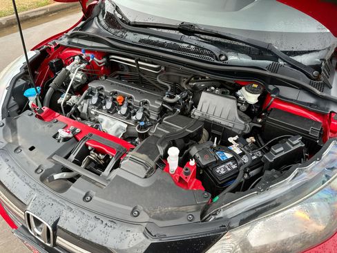 Used 2018 Honda HR-V EX image 22