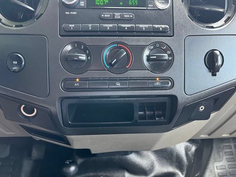 Used 2010 Ford F250 XL AWD/4WD image 32