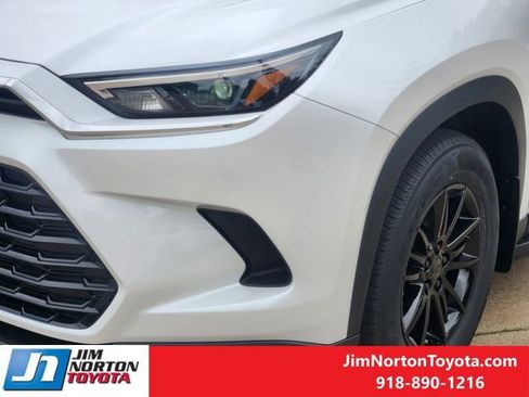 New 2026 Toyota Grand Highlander FWD image 7