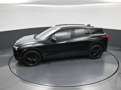 Used 2025 Chevrolet Blazer EV LT AWD/4WD image 28