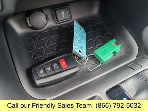 Certified 2022 Toyota RAV4 XLE image 28