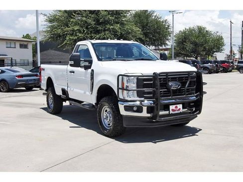 Used 2023 Ford F250 XL w/ 360-Degree Camera Package AWD/4WD image 6