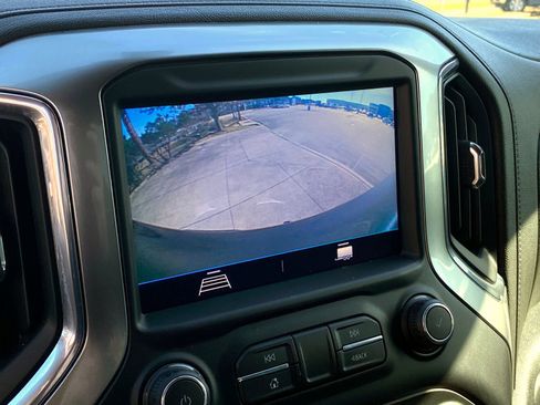 Used 2020 Chevrolet Silverado 1500 LT w/ Texas Edition image 17