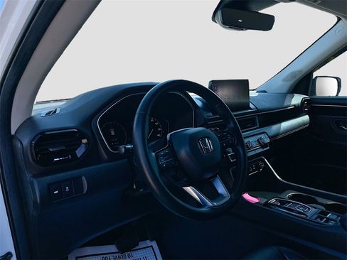 Used 2024 Honda Pilot EX-L image 9