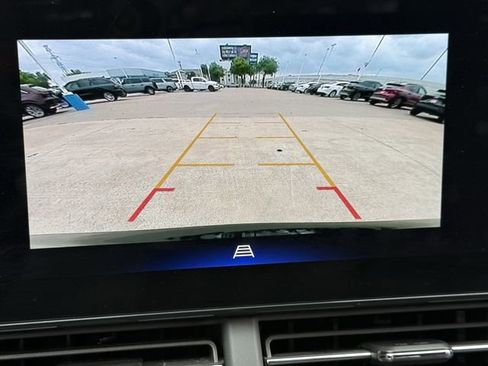 Certified 2025 Chevrolet Trax LT image 20