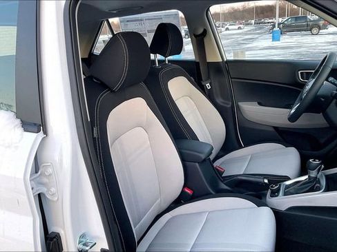 New 2026 Hyundai Venue SEL image 29