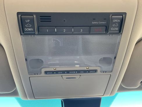 Used 2012 Lexus LS 460 image 31