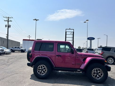 Used 2024 Jeep Wrangler Rubicon AWD/4WD image 6