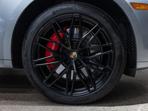 Used 2022 Porsche Macan GTS AWD/4WD image 19