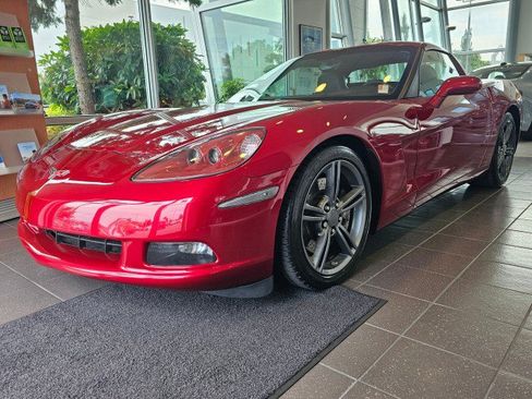 Used 2008 Chevrolet Corvette Coupe w/ Preferred Equipment Group RWD image 7