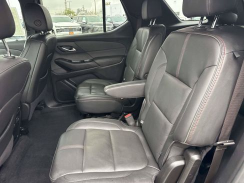 Used 2023 Chevrolet Traverse RS AWD/4WD image 12