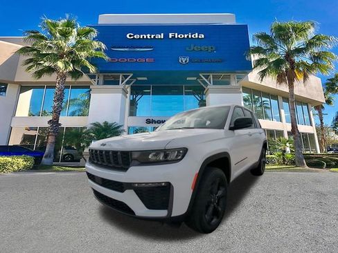 New 2026 Jeep Grand Cherokee Limited w/ Limited Altitude Package AWD/4WD image 9