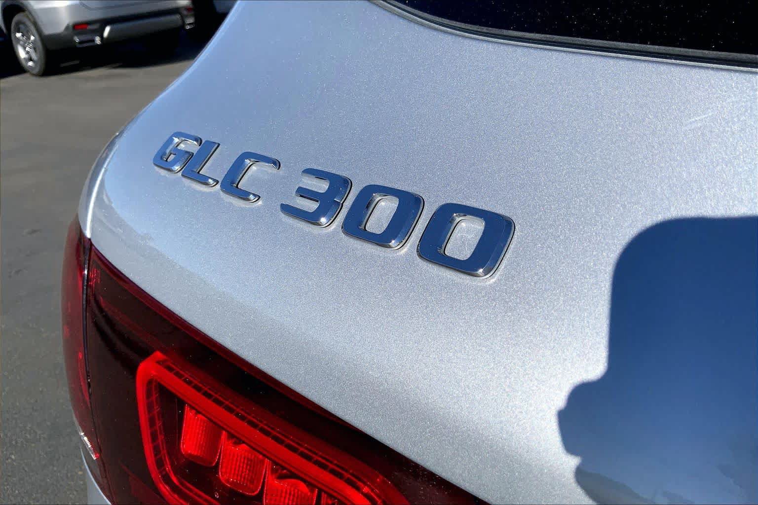 Used 2021 Mercedes-Benz GLC 300 4MATIC image 9