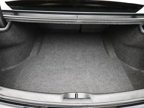 Used 2022 Chrysler 300 Touring L image 29