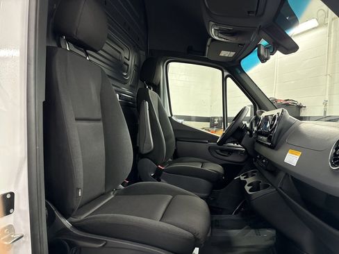 New 2025 Mercedes-Benz Sprinter 3500 image 12
