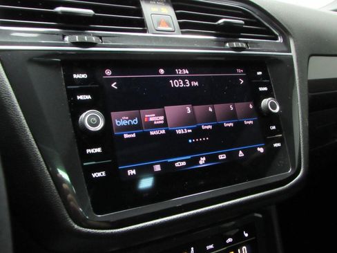 Used 2023 Volkswagen Tiguan SE R-Line FWD image 29