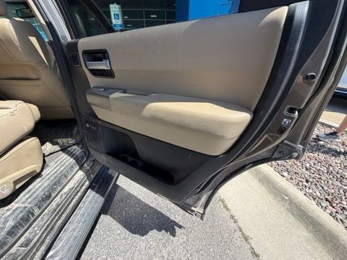 Used 2014 Toyota Sequoia Limited AWD/4WD image 10