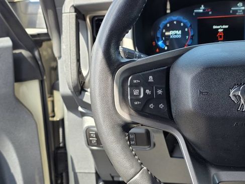 Used 2025 Ford Bronco Outer Banks AWD/4WD image 25