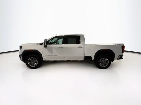 Used 2026 GMC Sierra 2500 SLT w/ SLT Convenience Package AWD/4WD image 4