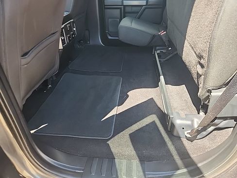 Used 2018 Ford F150 XLT w/ Equipment Group 302A Luxury AWD/4WD image 18