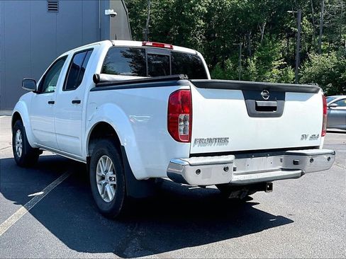 Used 2019 Nissan Frontier SV w/ Value Truck Package AWD/4WD image 6