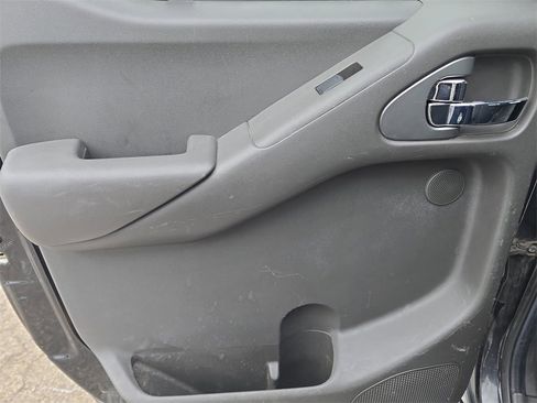 Used 2021 Nissan Frontier PRO-4X w/ Pro-4x Utility Package image 27