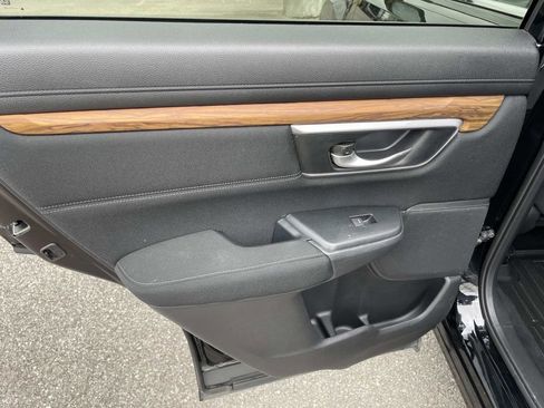 Used 2017 Honda CR-V EX image 12