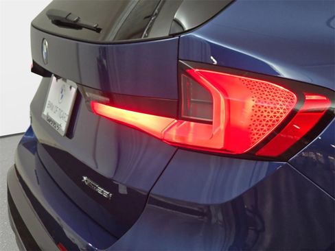 Used 2025 BMW X1 xDrive28i image 34