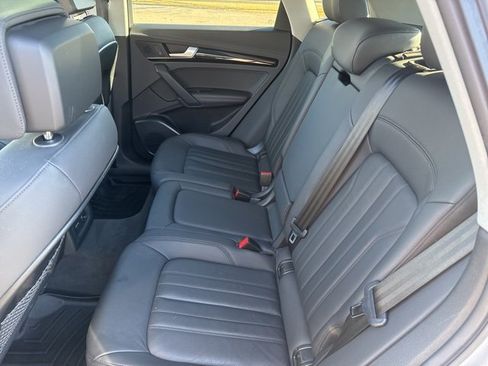 Used 2020 Audi Q5 2.0T Premium Plus w/ Premium Plus Package image 18