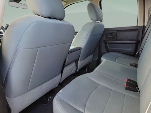Used 2019 RAM 1500 Express w/ Express Value Package RWD image 5
