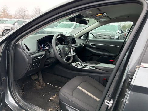 Used 2023 Hyundai Sonata SE image 5