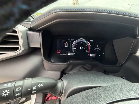 Used 2024 Toyota Tundra Platinum AWD/4WD image 11