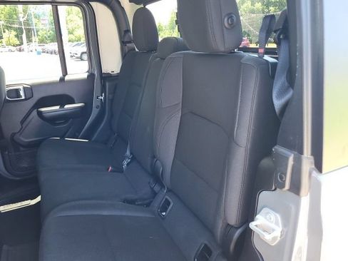 Used 2022 Jeep Gladiator Sport AWD/4WD image 26